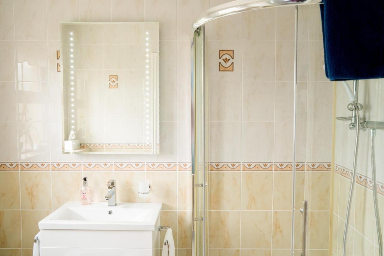 Milltown Lough Eske Bed & Breakfast Ardeevin エクステリア 写真