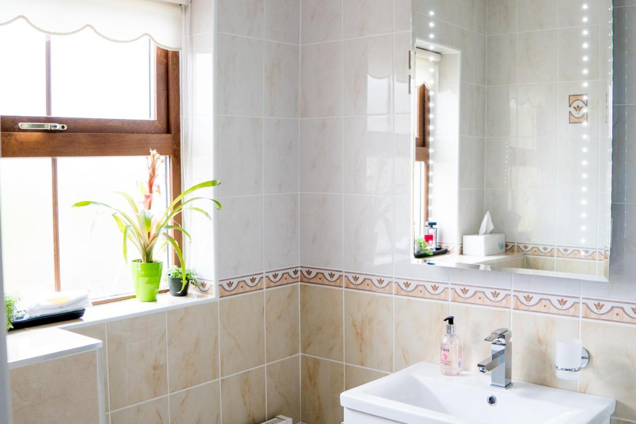 Milltown Lough Eske Bed & Breakfast Ardeevin エクステリア 写真